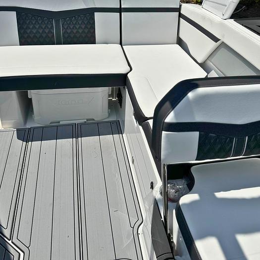 2025 Monterey M-205