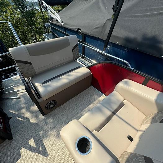 2025 Crest Classic 220 SLRC