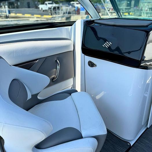 Used 2021 Four Winns HD8 270SD