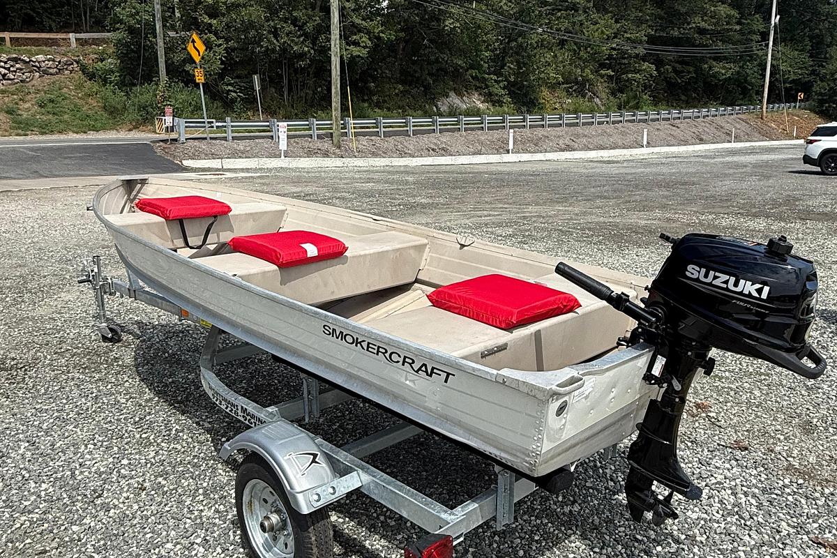 Used 2014 Smoker Craft Angler 14 T