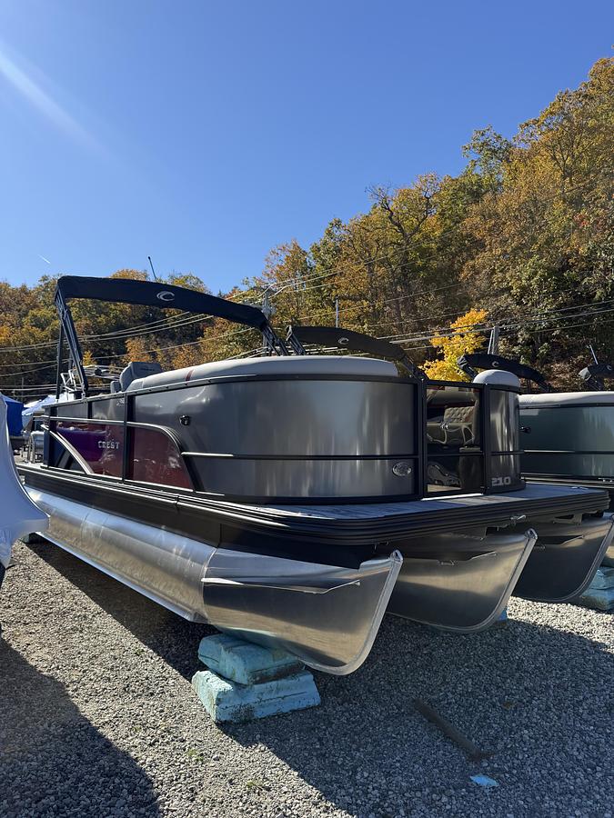 2027 Crest Conquest 210 L