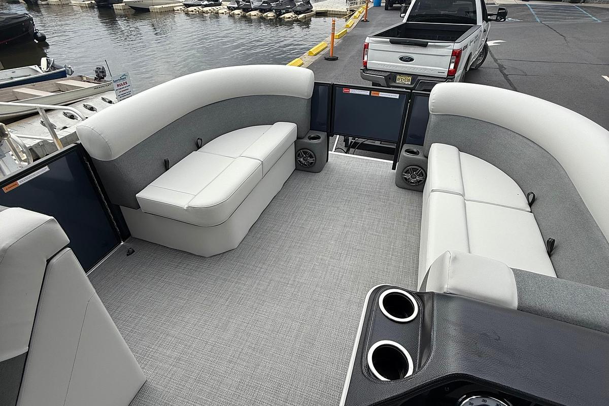 2026 Crest Conquest SE 200 Fish