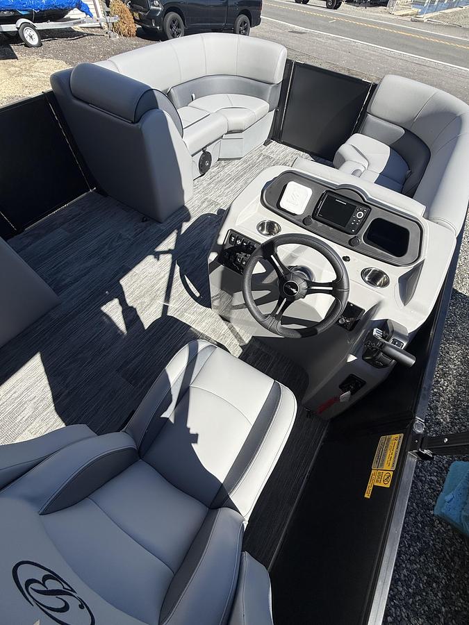 Used 2026 Bentley Pontoons Bolt 223