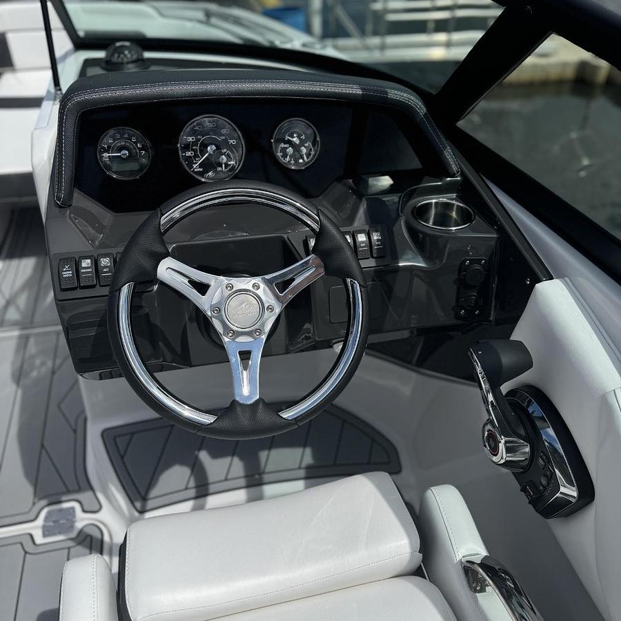 2025 Monterey M45 Series