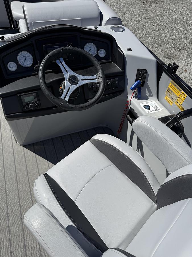 Used 2024 Bentley Pontoons 203 Legacy Cruise XL