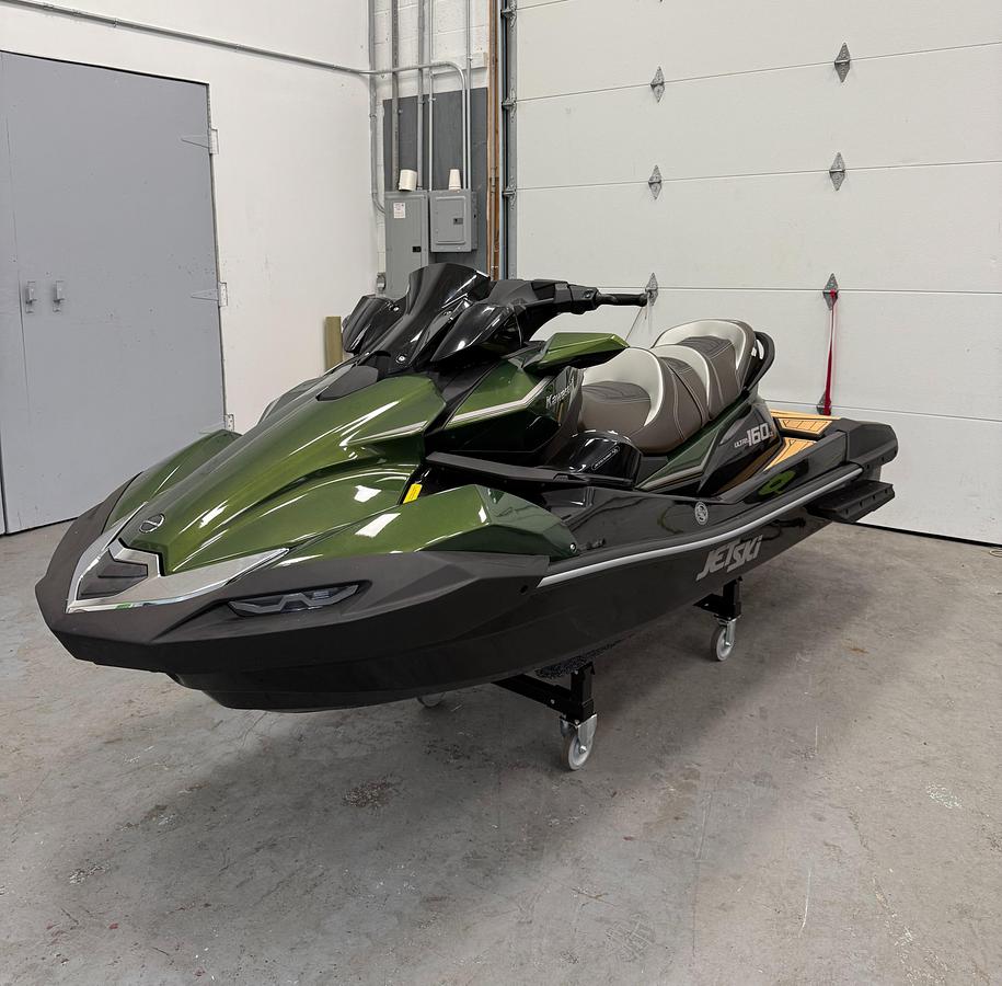2025 Kawasaki ULTRA 160 LX