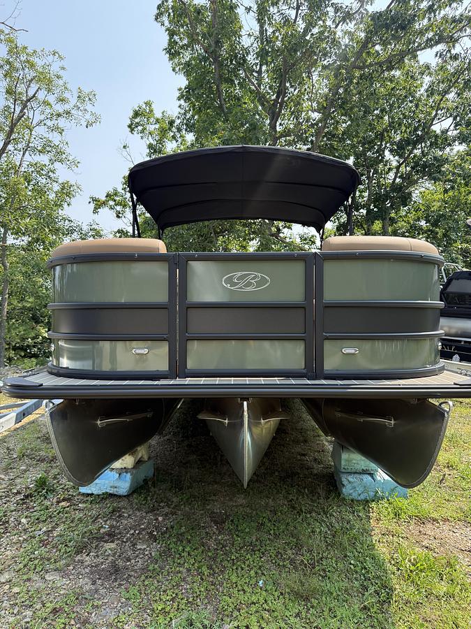 2027 Bentley Pontoons Legacy 223 Quad Swingback
