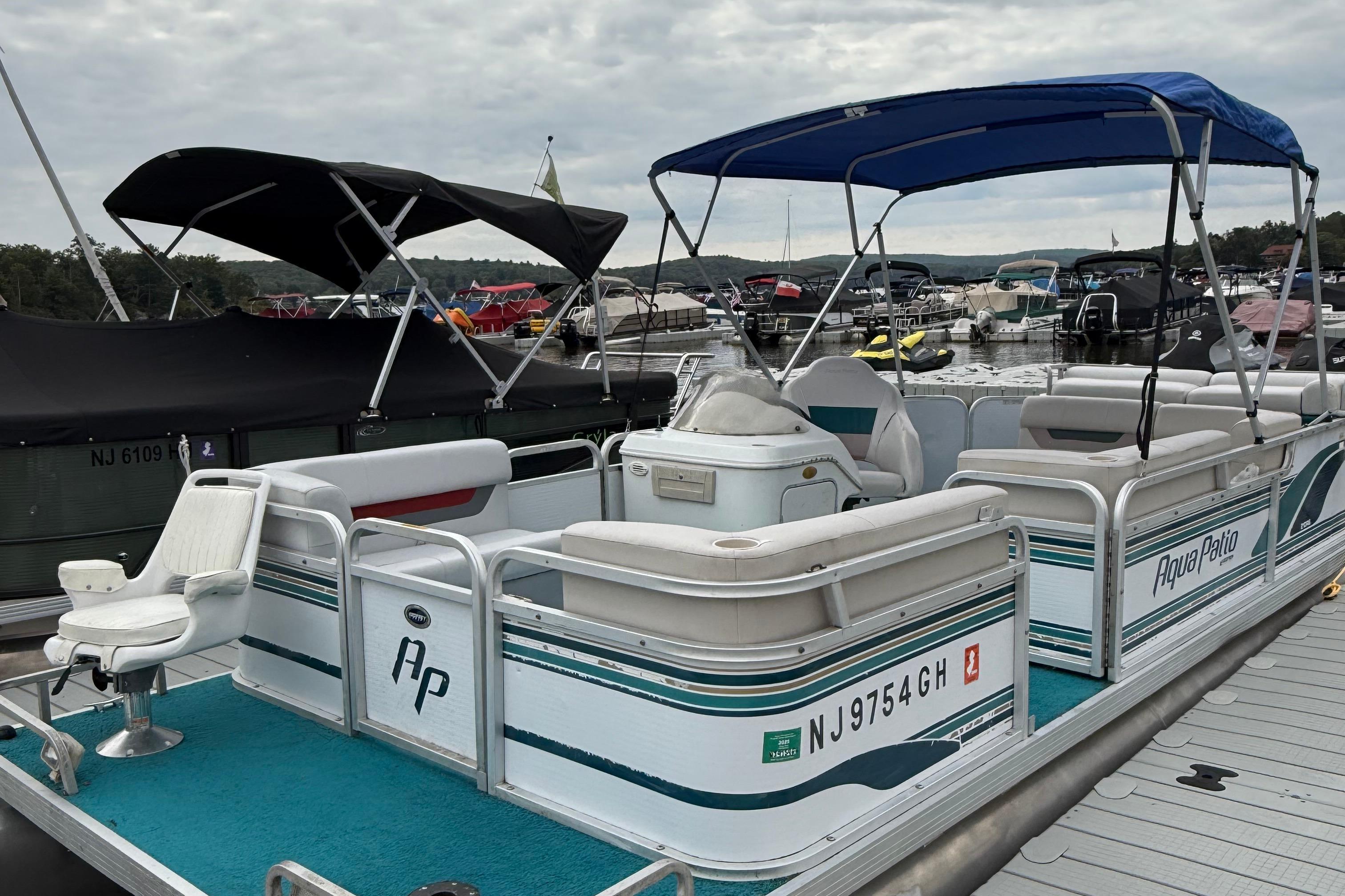 Used 1998 AquaPatio 210RS