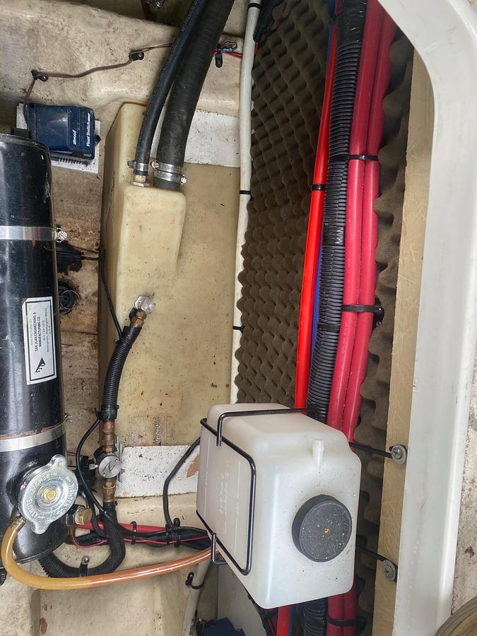 Used 2009 Sea Ray 240 Sundancer