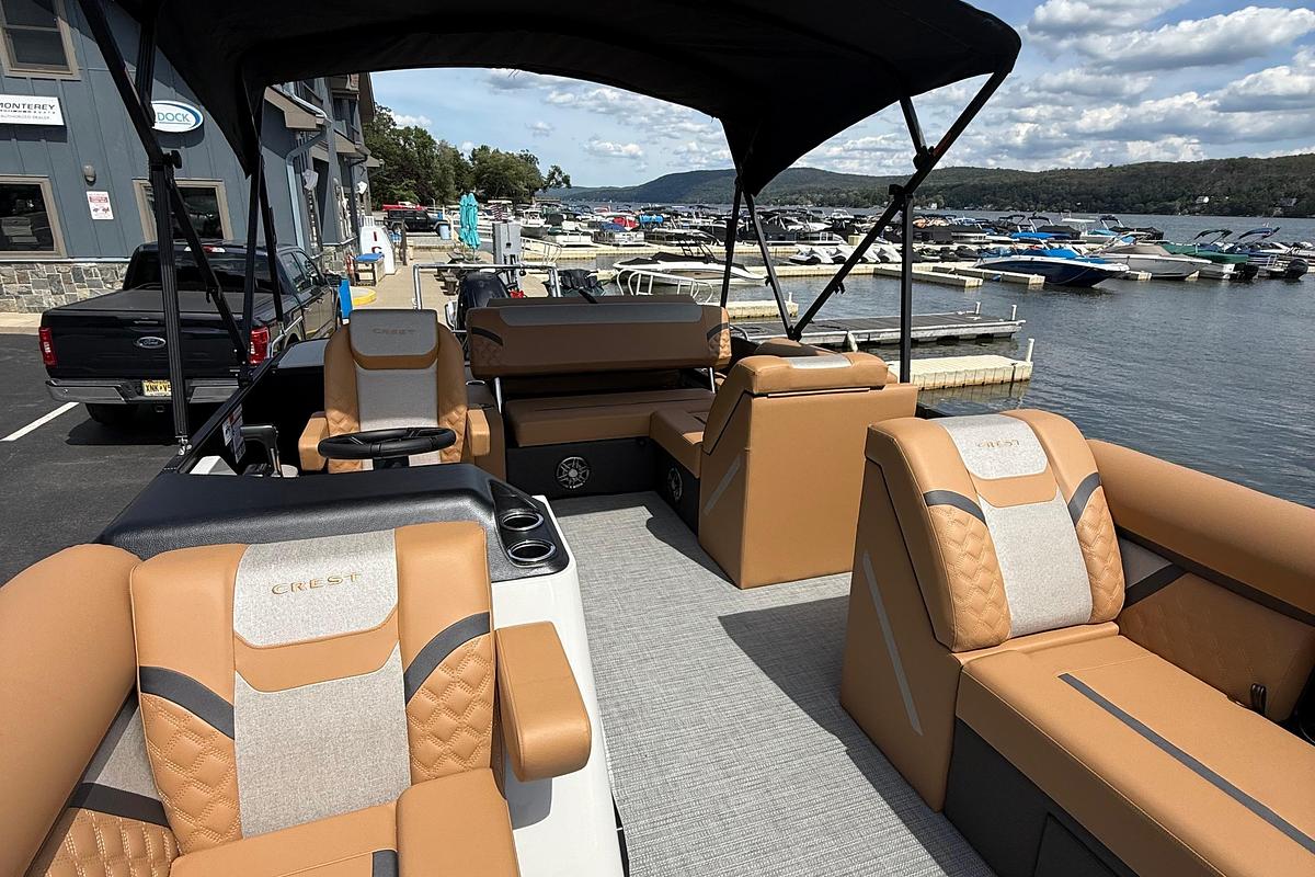 2026 Crest Conquest 215 SLS