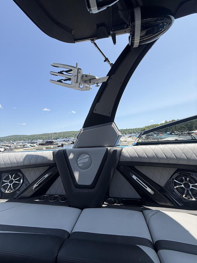 Used 2019 Tige ZX5
