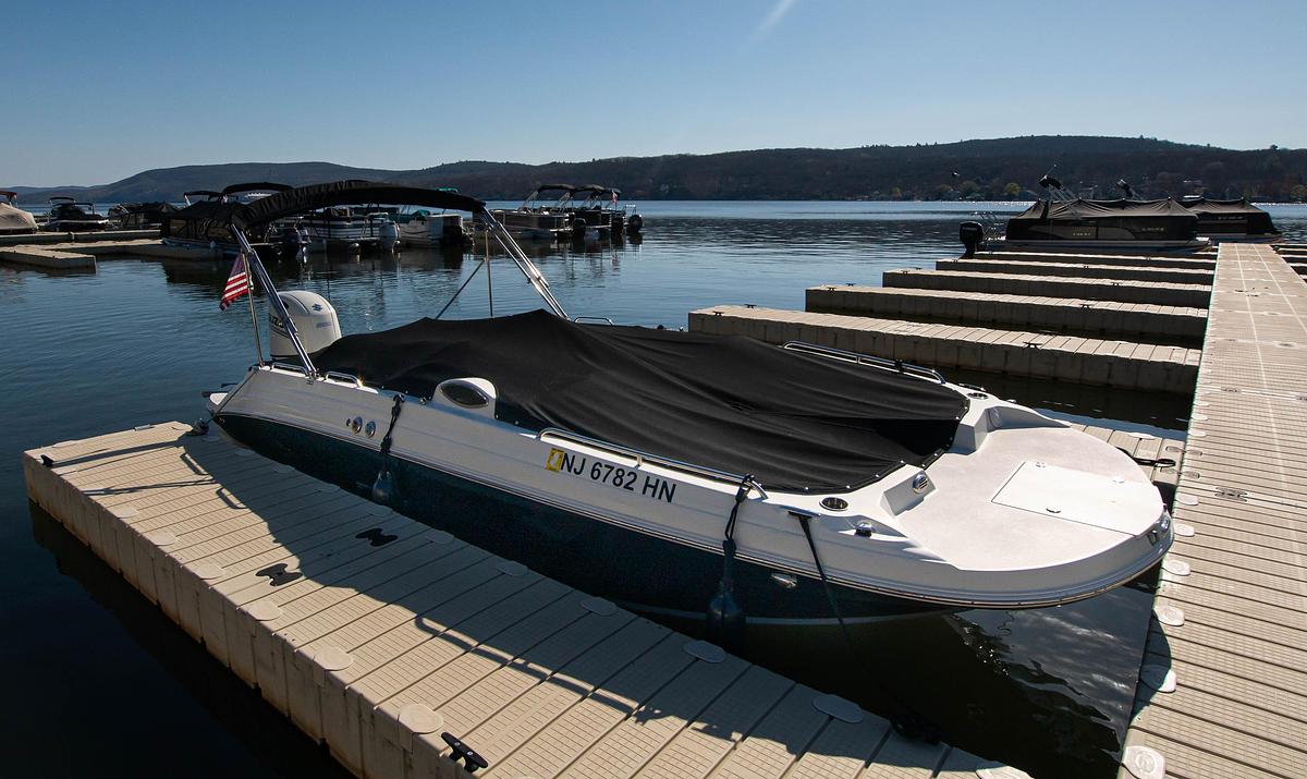 Used 2019 Stingray 212 SC