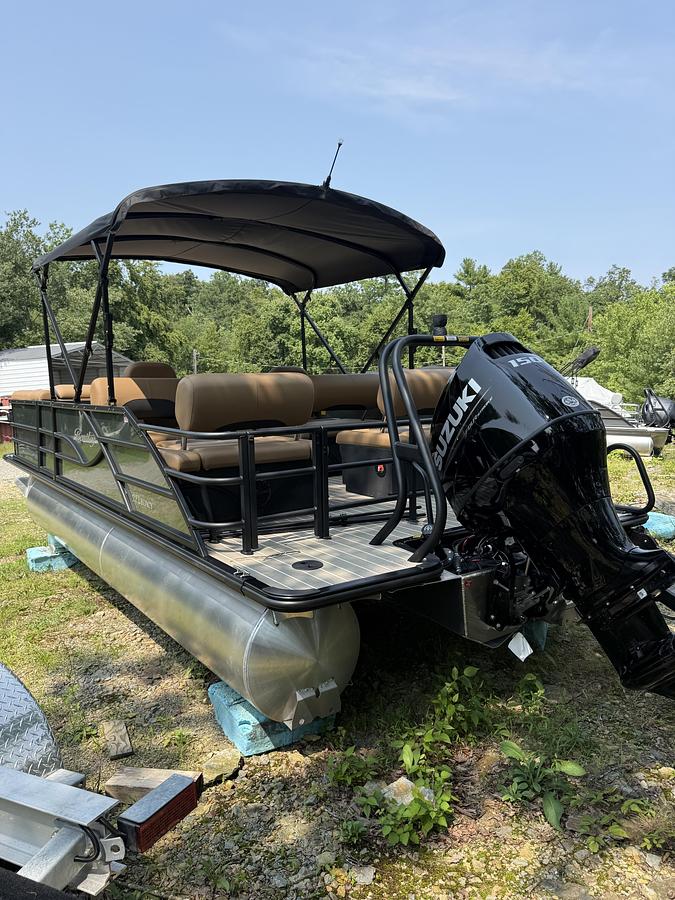 2027 Bentley Pontoons Legacy 223 Quad Swingback