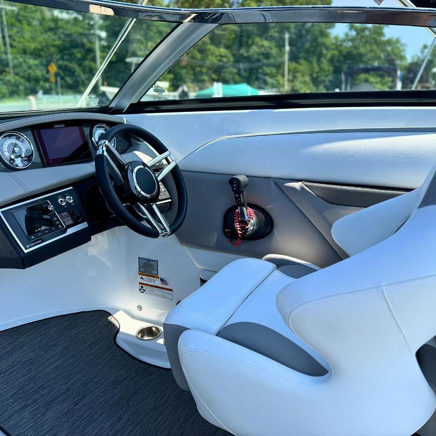 Used 2021 Four Winns HD8 270SD