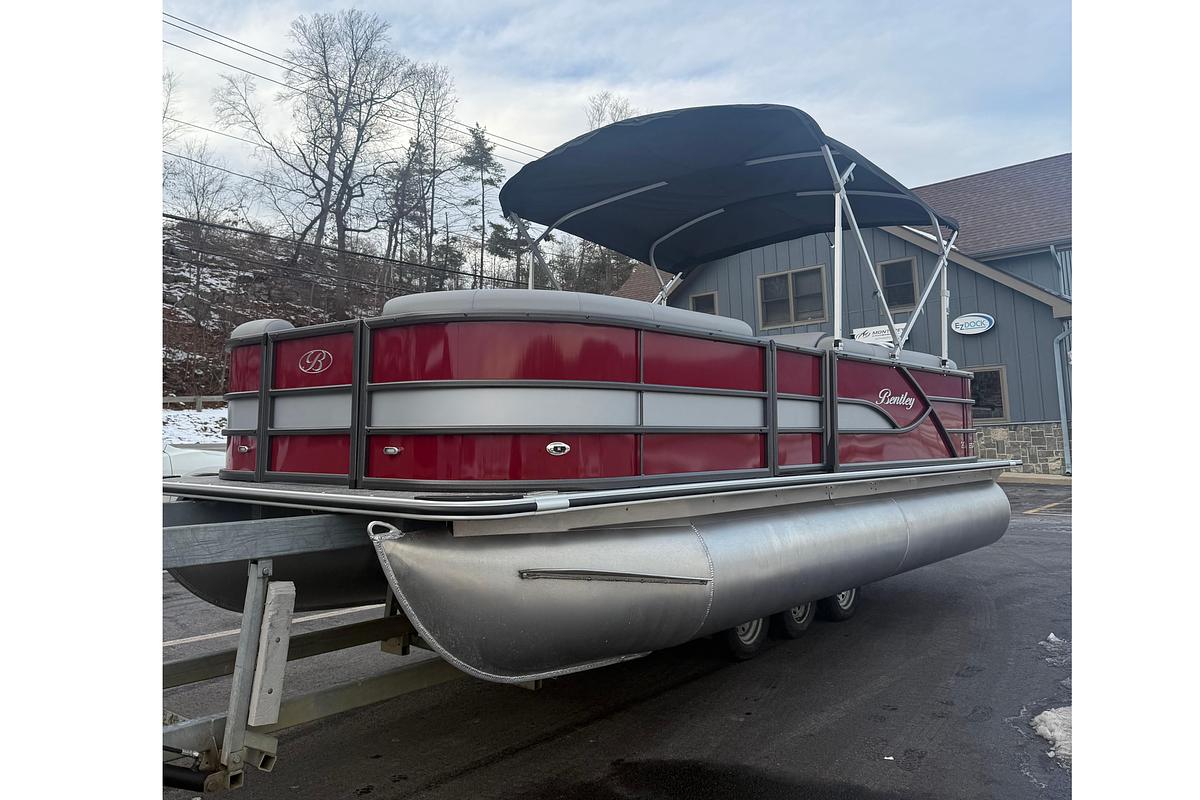 2026 Bentley Pontoons Legacy 200 Cruise XL