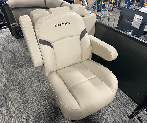 2024 Crest Classic LX 240