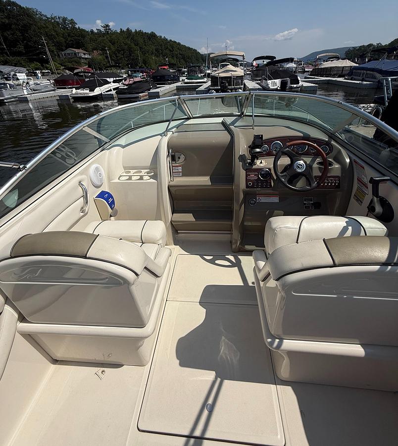 Used 2007 Sea Ray 215 Weekender