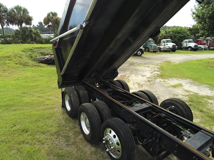 Used 2014 Caterpillar CT660