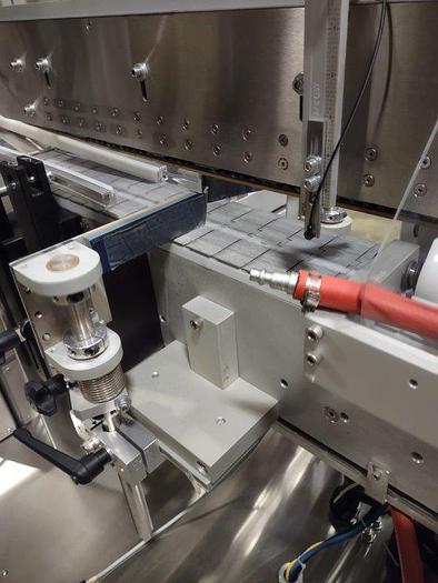 Used Used Accraply Pressure Sensitive Wraparound and Panel Labeler