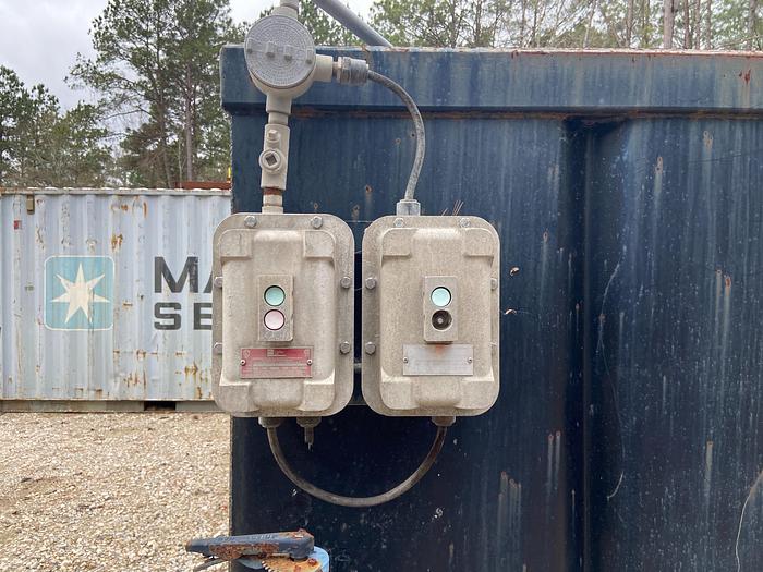 Used NA Closed Top Mix Tank