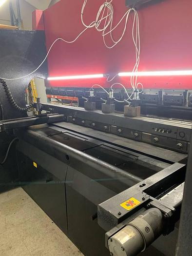 Used 1993  Amada  FBD-1030E CNC Press Brake 110 Tons