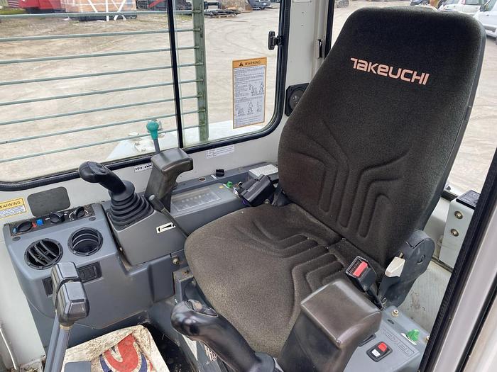 Usato 2012 TAKEUCHI TB153 FR