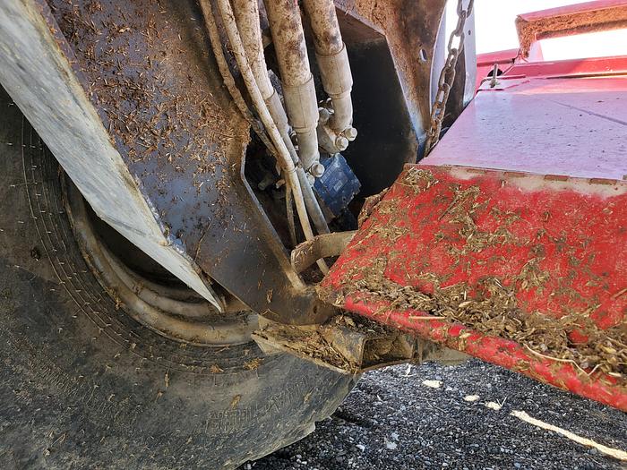 Used Massey Ferguson WR9870 Rotary Windrower w/ Double Conditioner