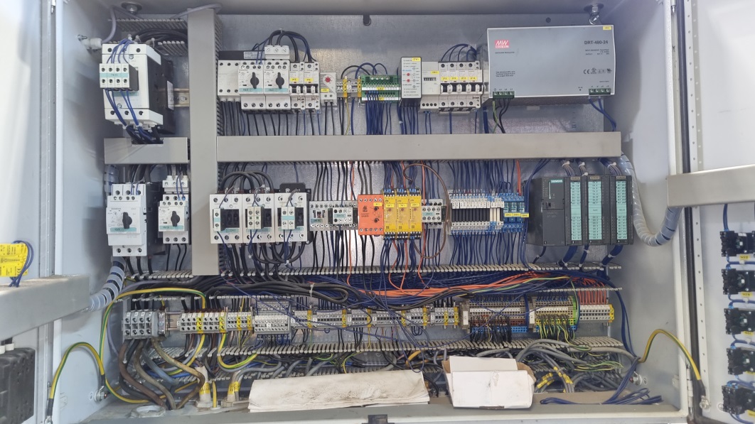 Used Ballenpresse Avermann, Typ AVOS BP1211-15/50, Presskraft 50 t, Baujahr 2012