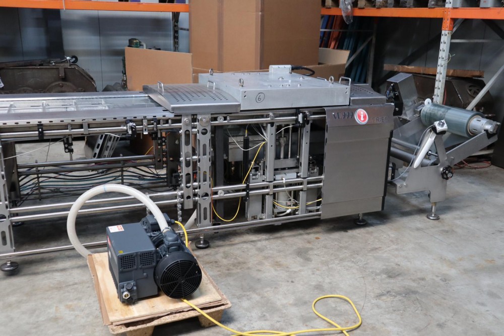 Used Thermoformer VC999 I-series
