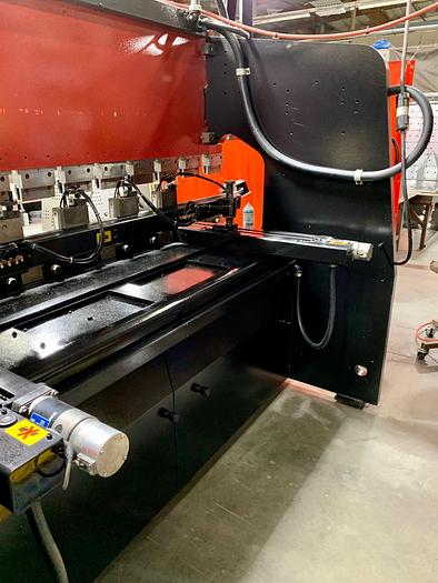 Used 1998 Amada RG80 CNC Press Brake
