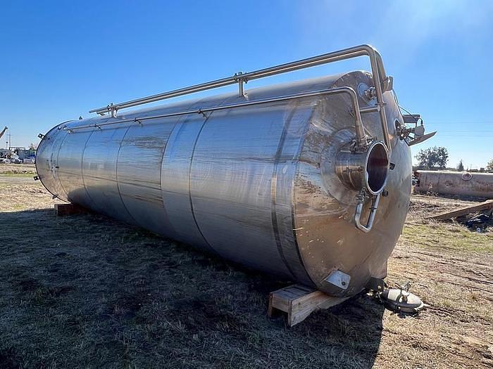 Used 10,000 GALLON CHERRY BURRELL VACUUM RATED TANK - S/S - JACKETED