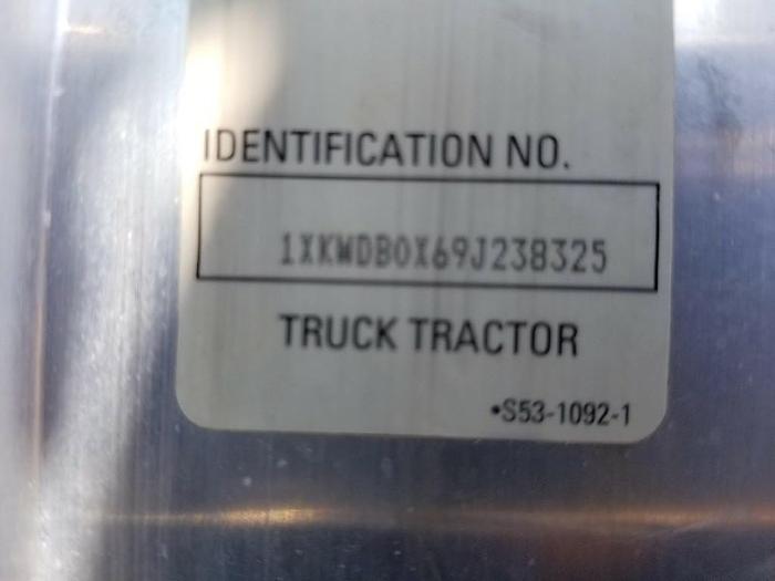 Used 2009 Kenworth W900L