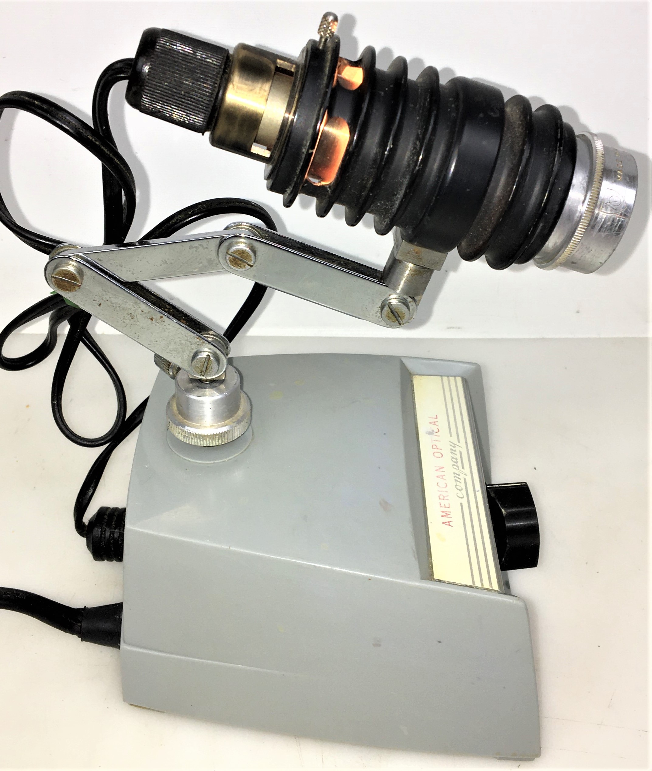 Used American Optical StarLite 65 Variable Transformer with Lamp