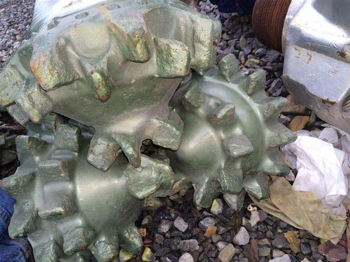 Used 14-3/4" Steel Tooth Bit - Medium Formation - Sealed Bearing - Sealed Bearing