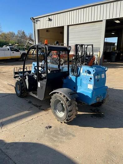 Used 2015 Genie GTH5519
