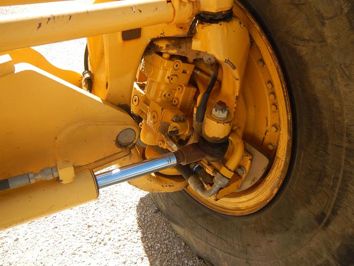 Used 2011 John Deere 672G 6wd Motor Grader