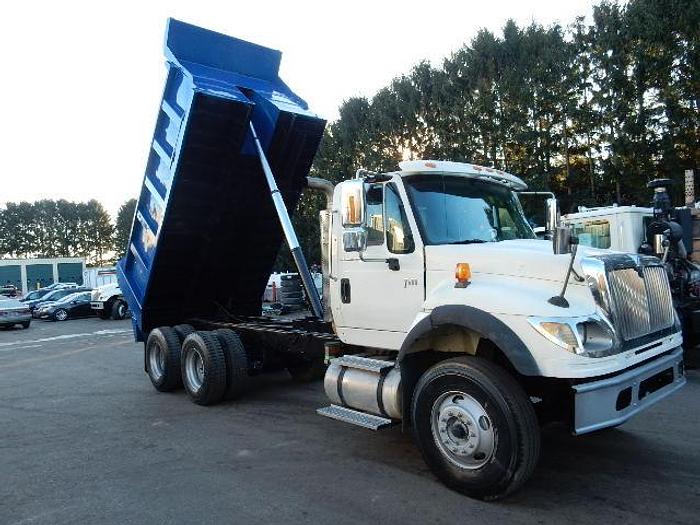 Used 2003 International 7600
