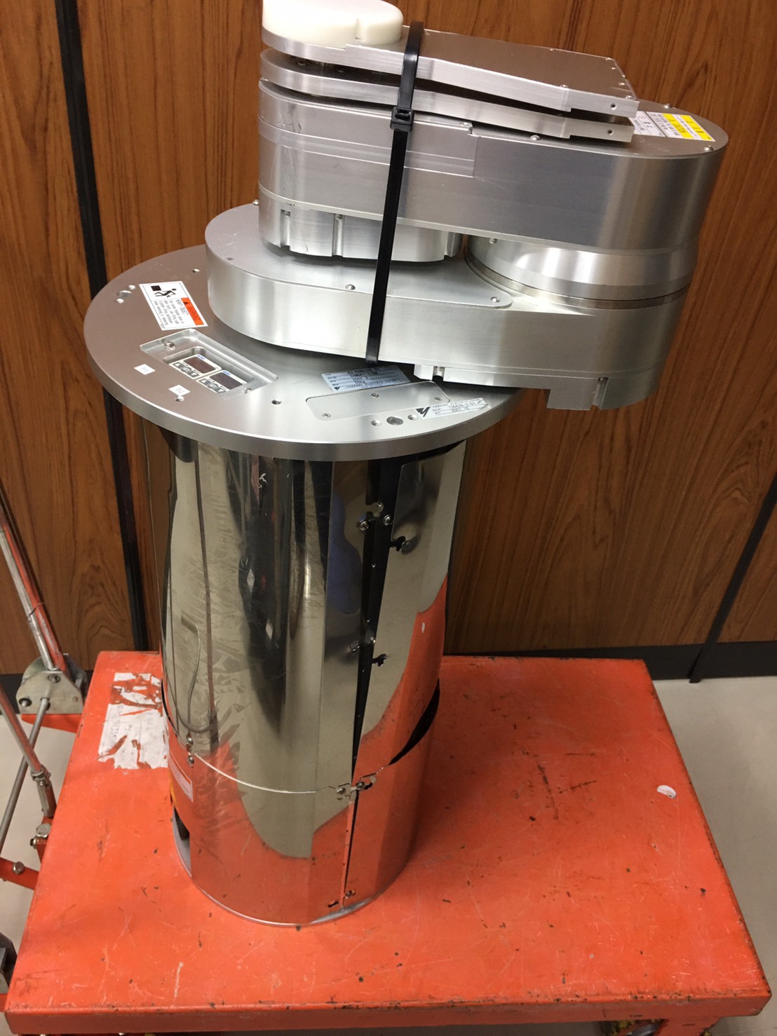 Used YASKAWA XU-RCM9205