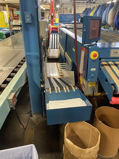 Used 2011 Chicago small piece folder