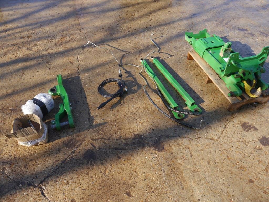 Used John Deere Pickup Hitch for Sale at LBG Machinery, Ltd.