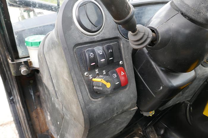 Used 2015 JCB 525-60