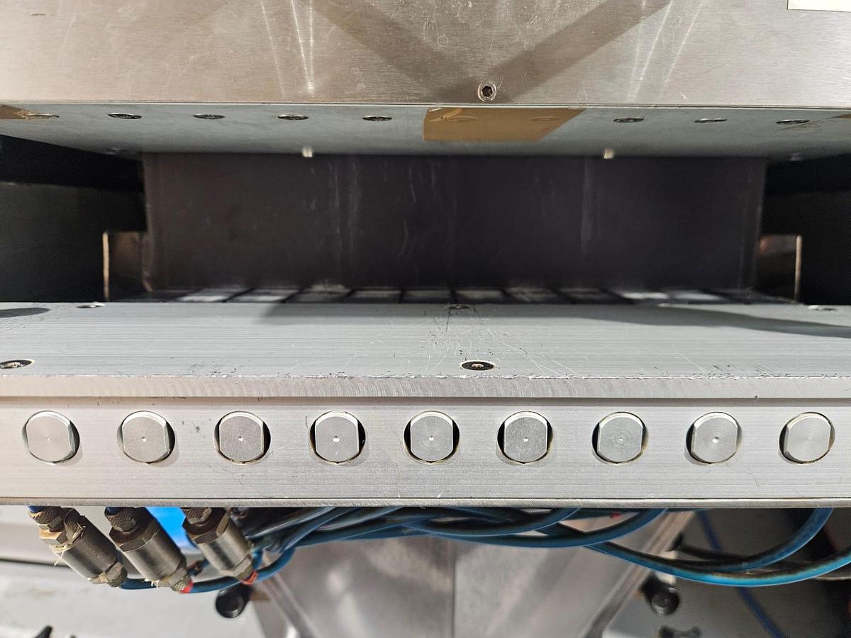 Used Swiftpack 12 Lane Tablet Counter