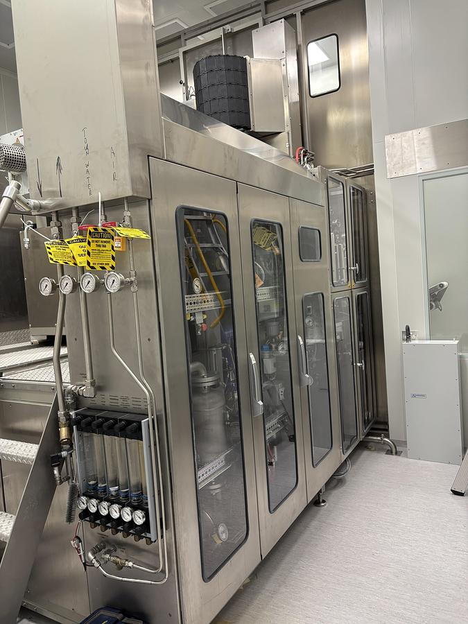 Rommelag 460M Blow-Fill-Seal Machine