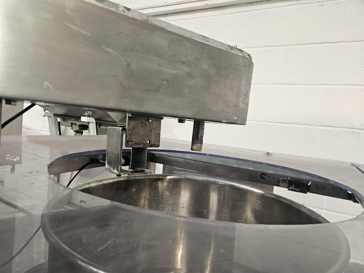 Used Comadis C1090 Plastic & Laminate Tube Filler