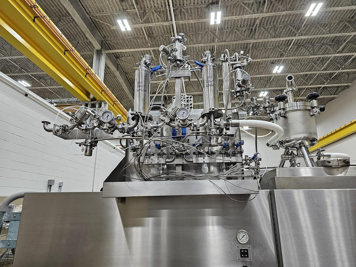 Used Weiler 640 Blow/Fill/Seal Machine