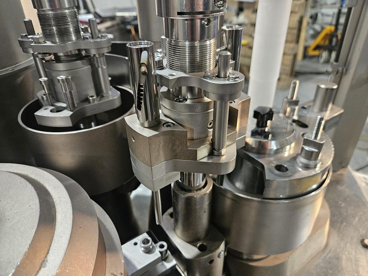 Used IMA Zanasi 6F Capsule Filler