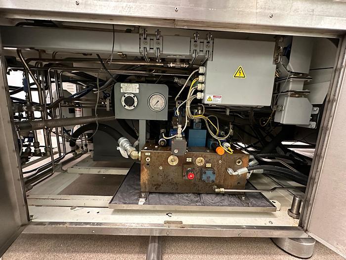 Used Weiler 640 Blow-Fill-Seal LVP Machine with Cap Welder - 100ml