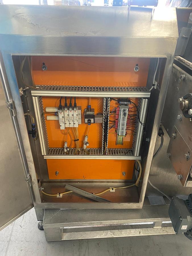 Used Burnley SW500A Overwrapper