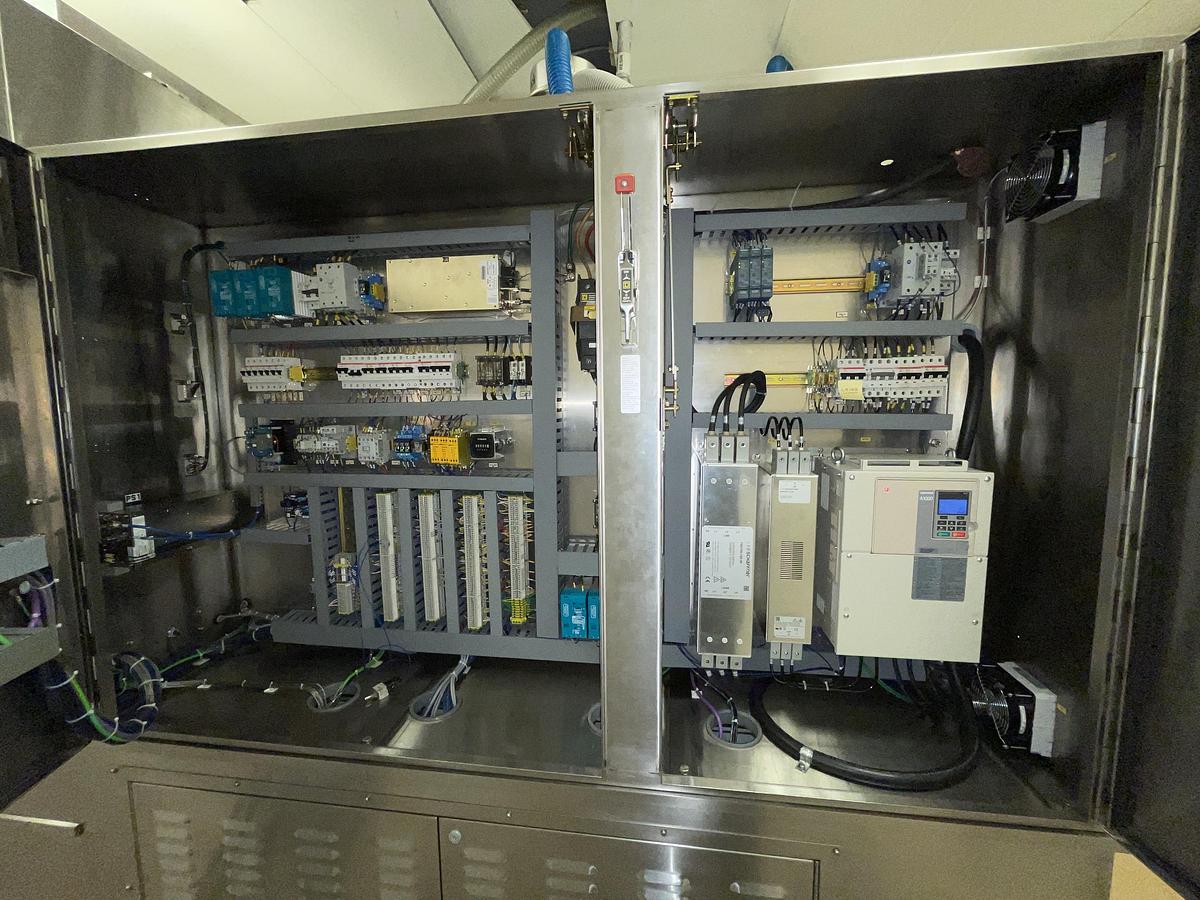 Refurbished Weiler 640 Blow/Fill/Seal Machine