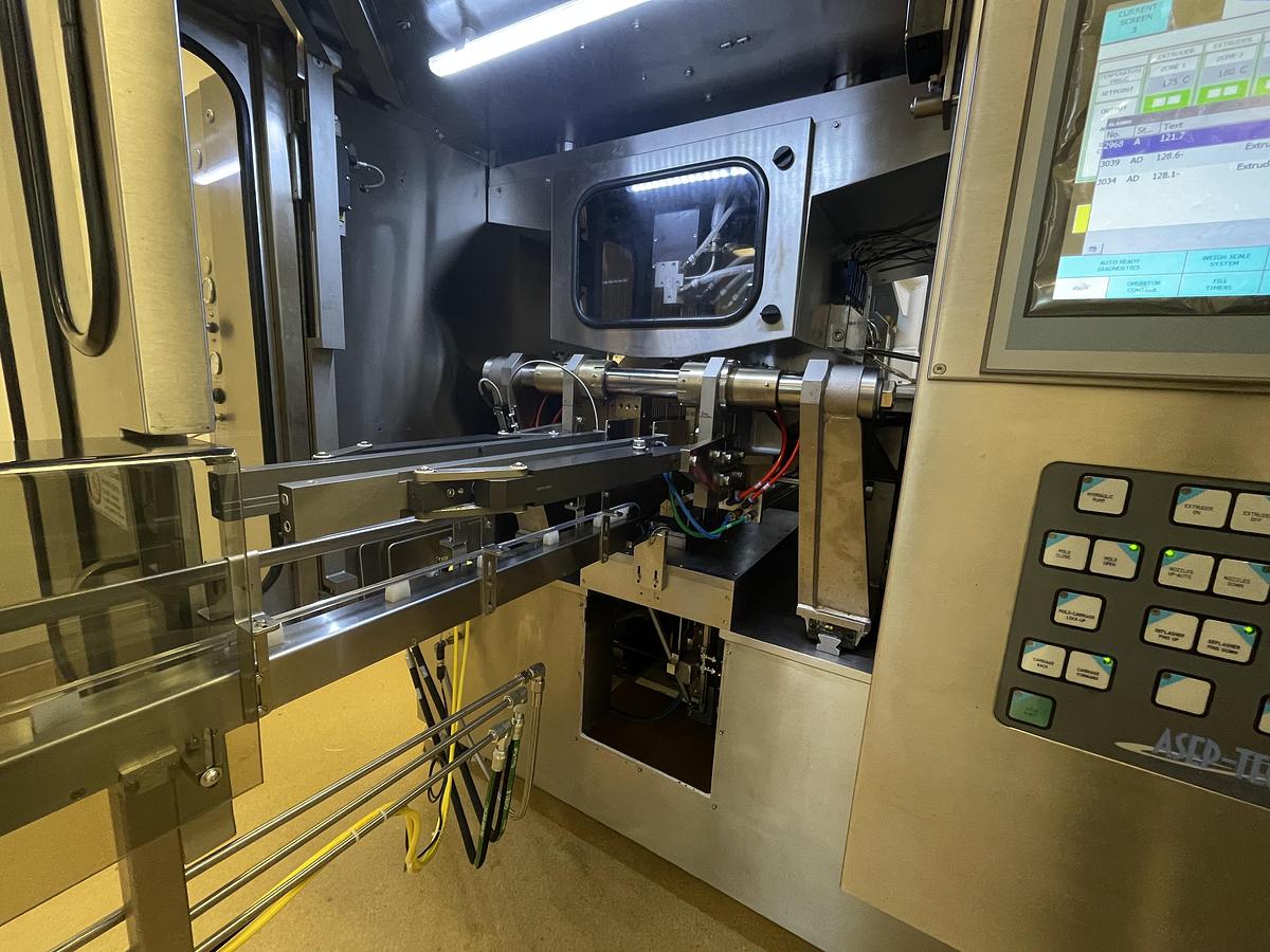 Refurbished Weiler 640 Blow/Fill/Seal Machine